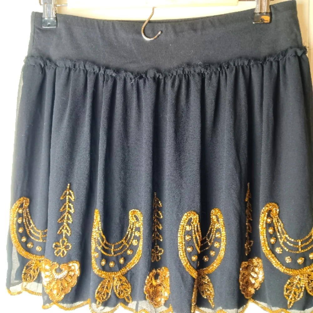 Free People Beaded Skirt M Black Gold Beads Boho Chic Gypsy Hippie Stretchy - Picture 2 of 6